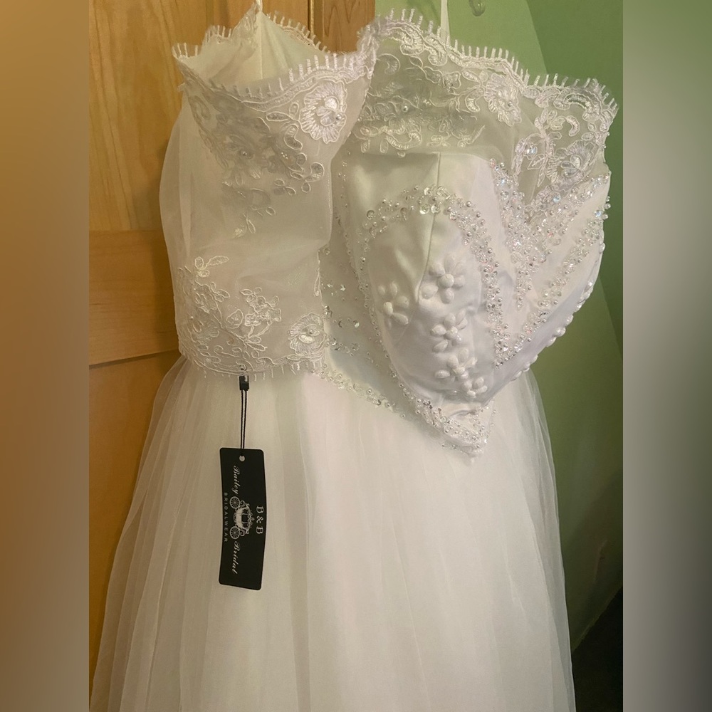 Off Shoulder Sweetheart Beaded Tulle Lace Up Back Ball Gown Wedding Dress